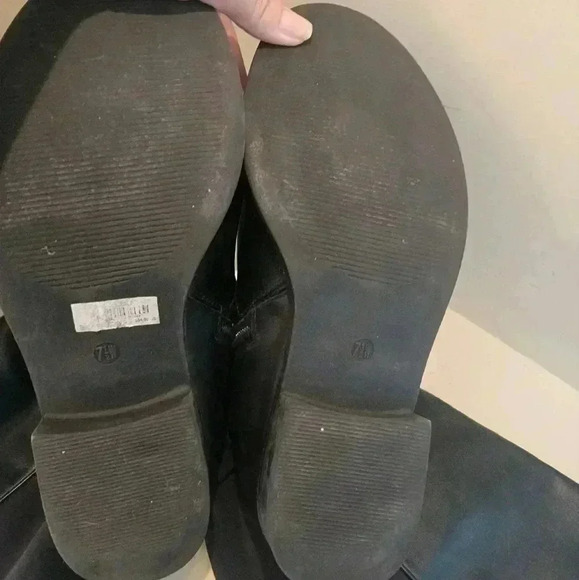 TORRID over the knee boot, size 7.5W - Picture 5 of 6